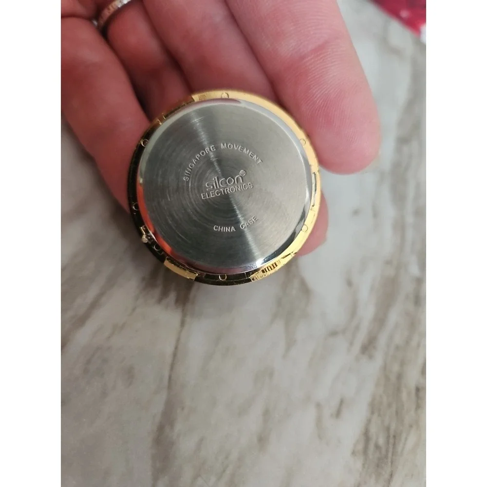 quartz/Bircraft preowned clock